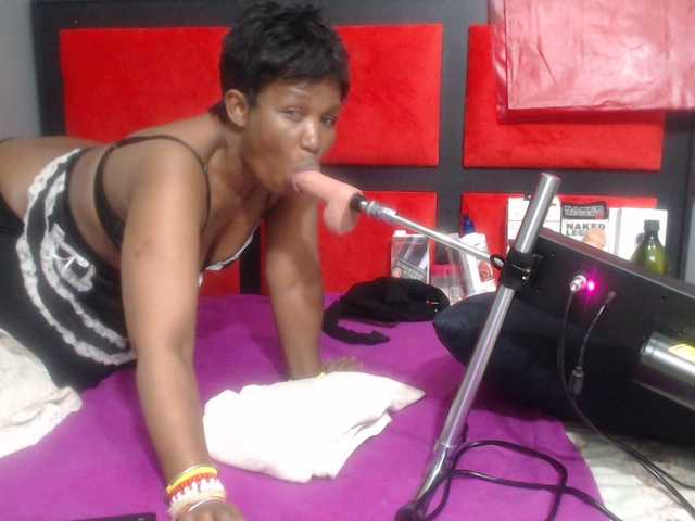 Sheila80 live cam preview