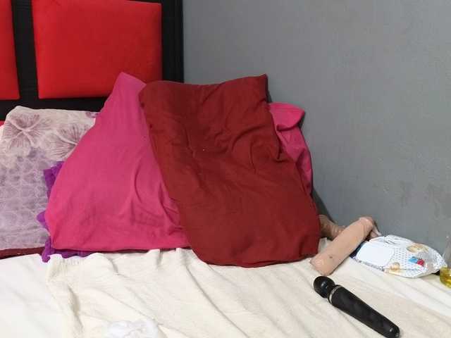 Sheila80 — live female cam