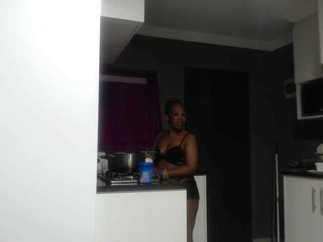 Sheila80 live cam on BongaCams