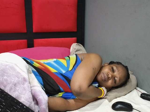 Sheila80 live cam preview