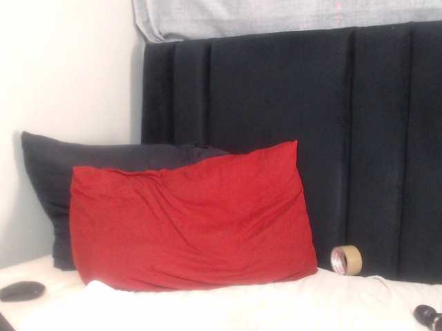 Sheila80 live webcam show