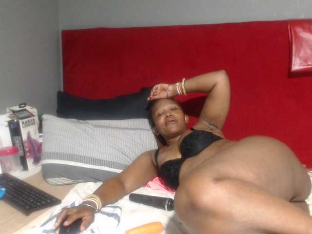 Sheila80 live cam on BongaCams