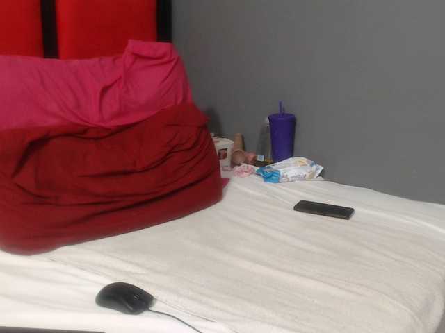 Sheila80 live cam on BongaCams