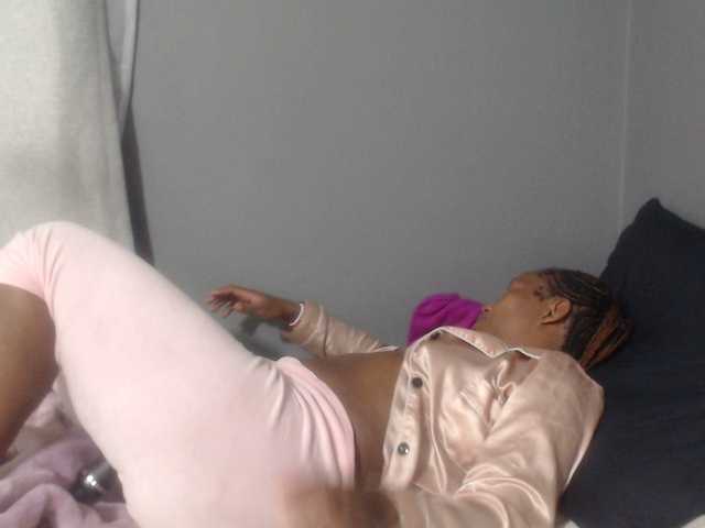 Sheila80 live cam on BongaCams
