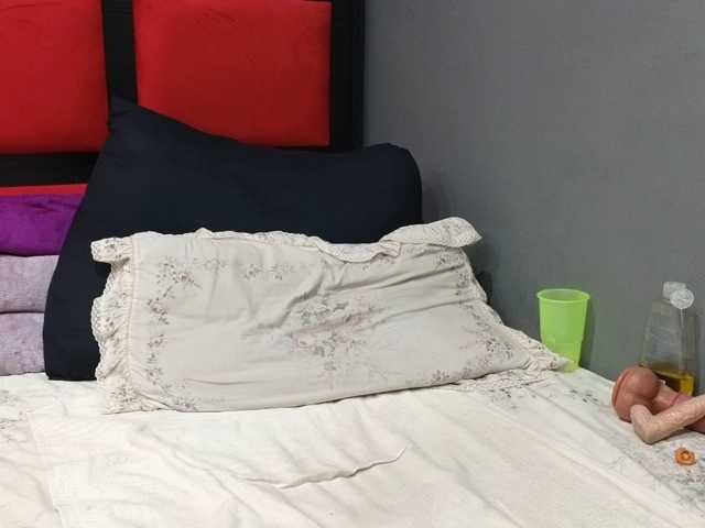Sheila80 live cam on BongaCams