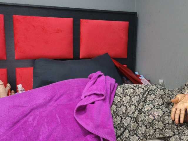 Sheila80 live cam preview