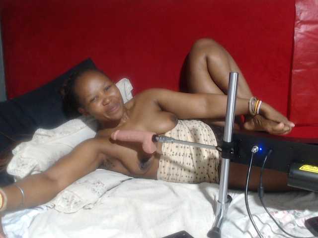 Sheila80 live cam on BongaCams