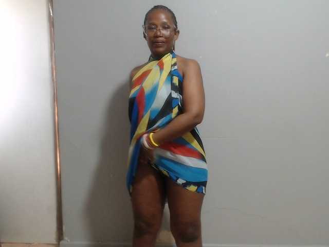 Sheila80 Live Cam on BongaCams