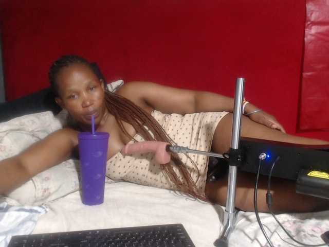 Sheila80 live cam on BongaCams