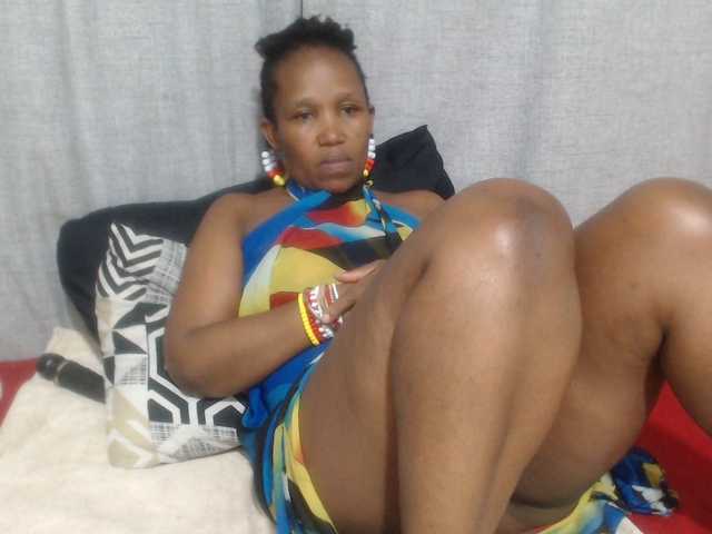 Sheila80's BongaCams show and profile