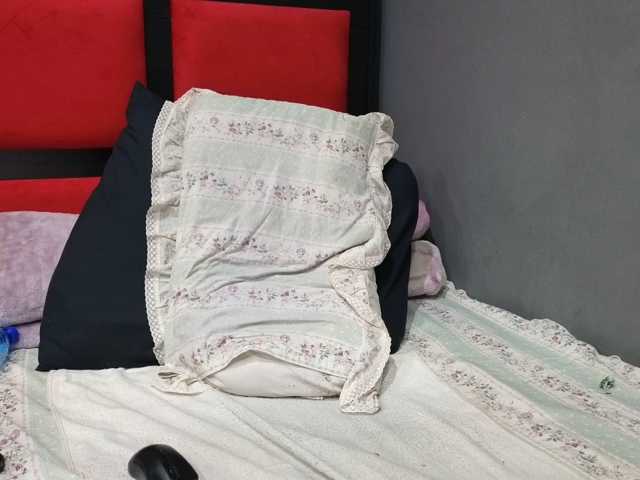 Sheila80 live cam on BongaCams