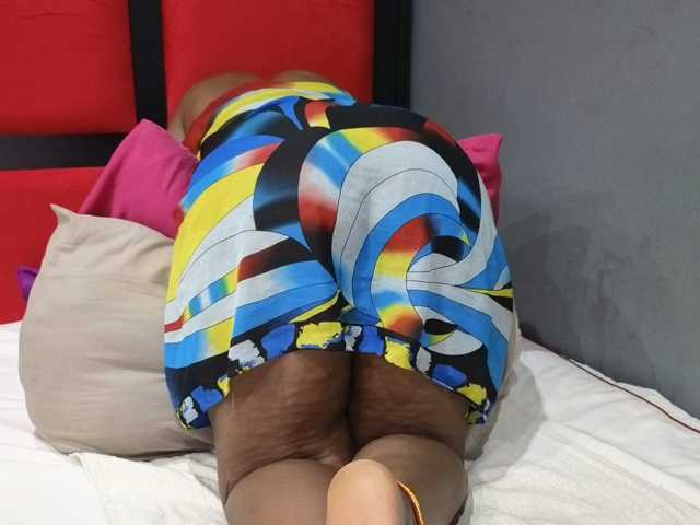 Sheila80 live cam preview