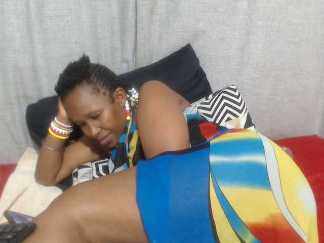 Sheila80's BongaCams show and profile