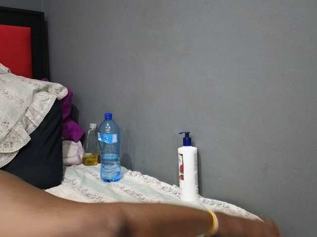 Sheila80 live cam on BongaCams