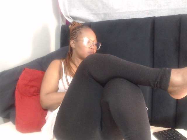 Sheila80 live cam on BongaCams