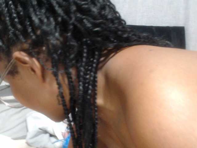 Sheila80 live cam on BongaCams