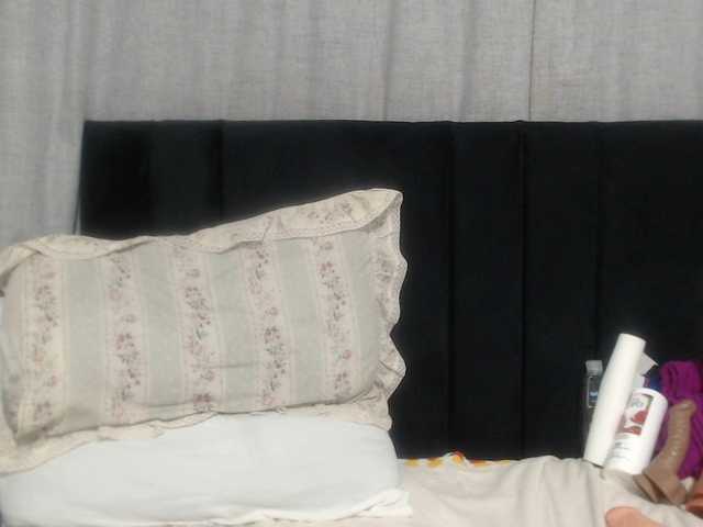 Sheila80 live cam on BongaCams