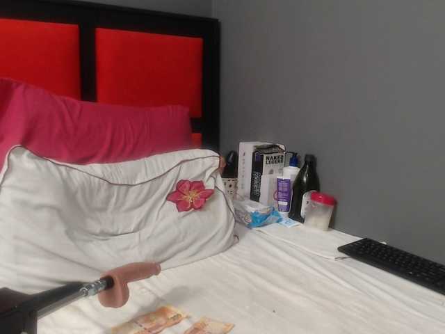 Sheila80 live cam preview
