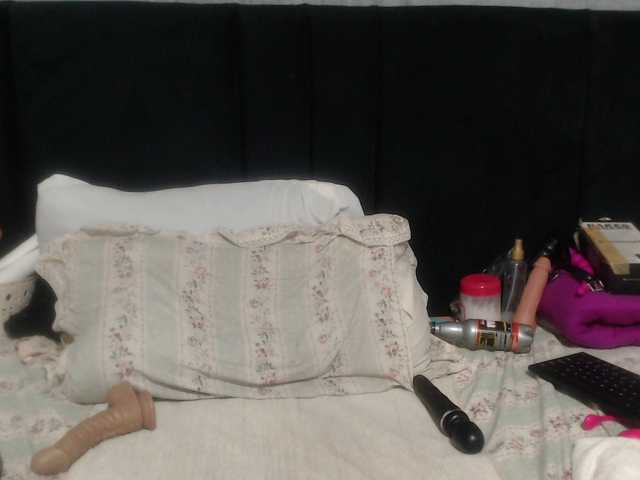 Sheila80 live cam on BongaCams