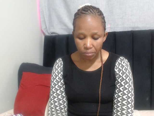 Sheila80 live webcam show
