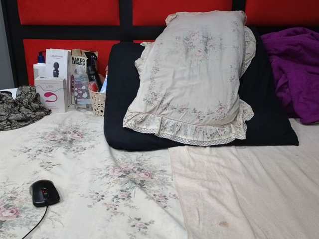 Sheila80 live cam preview