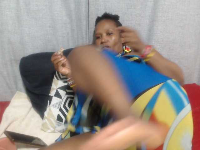 Sheila80's BongaCams show and profile