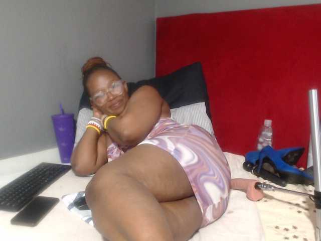 Sheila80 live cam on BongaCams