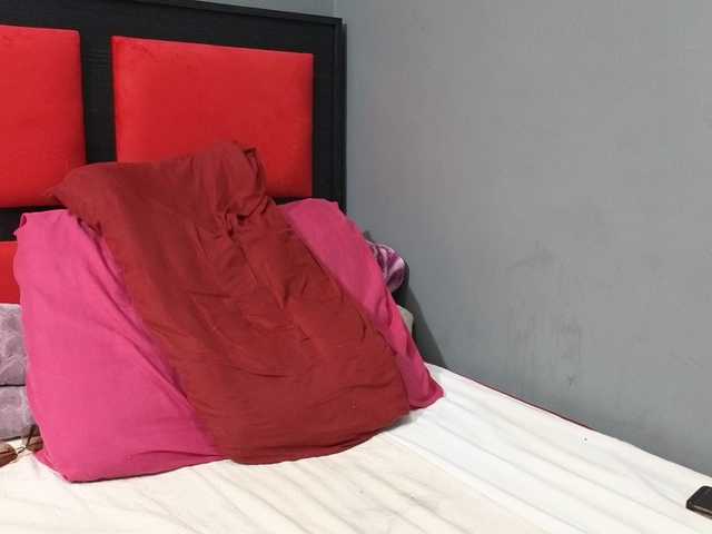 Sheila80 — live female cam