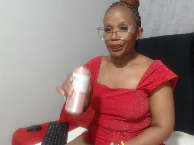 Sheila80 live cam on BongaCams