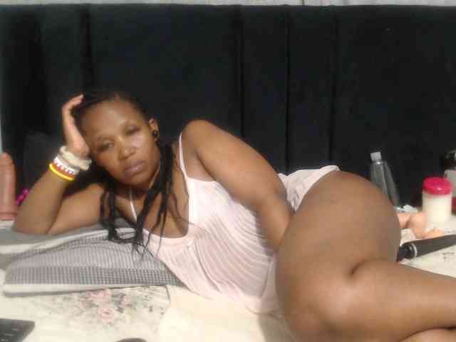 Sheila80 webcam
