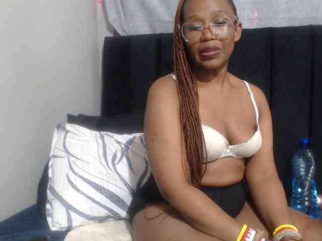 Sheila80 webcam