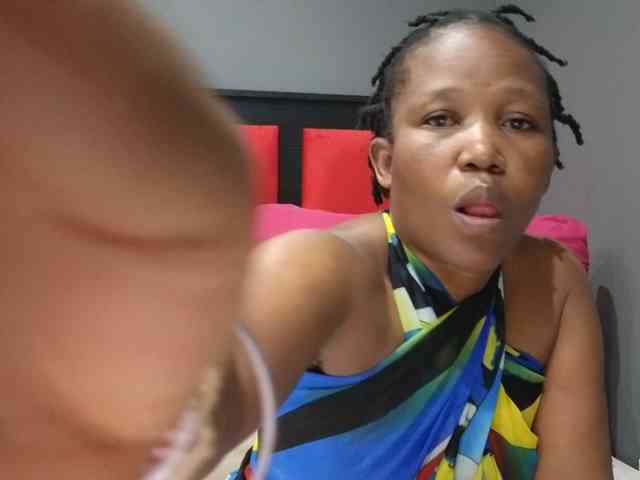 Sheila80 webcam