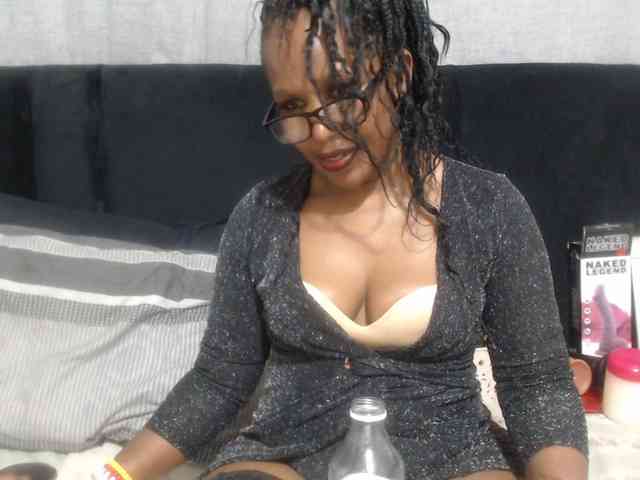 Sheila80 webcam