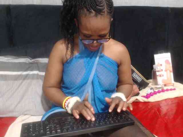 Sheila80 webcam