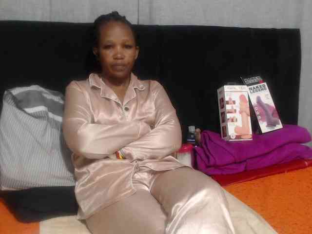 Sheila80 webcam