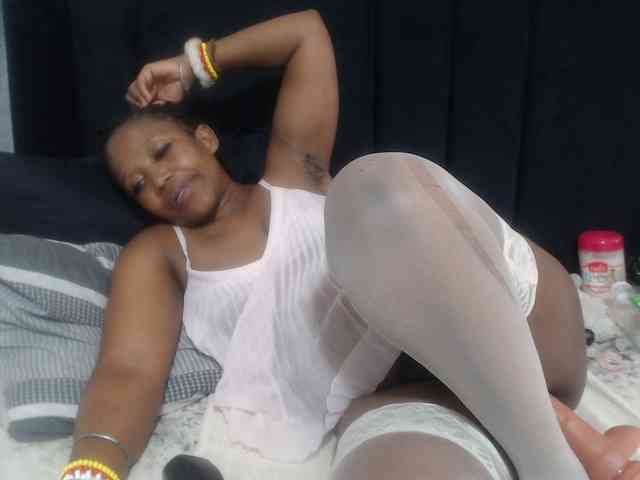 Sheila80 webcam