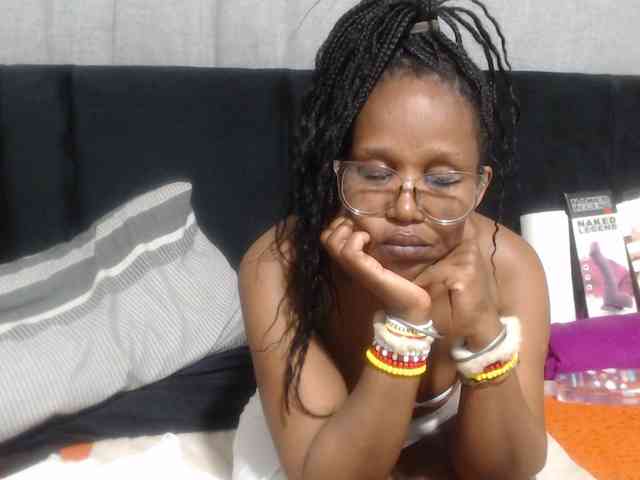 Sheila80 webcam