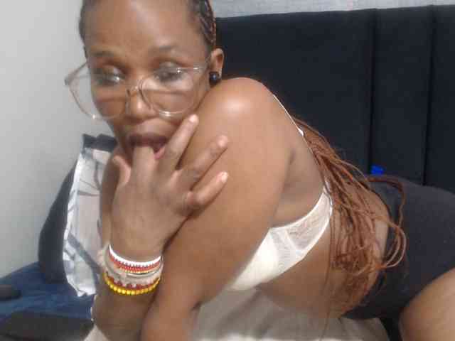 Sheila80 webcam