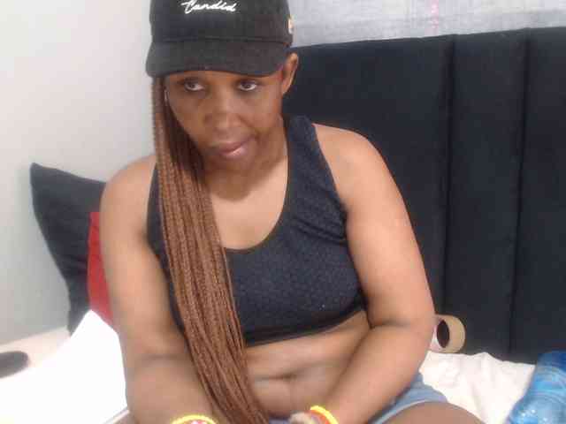 Sheila80 webcam
