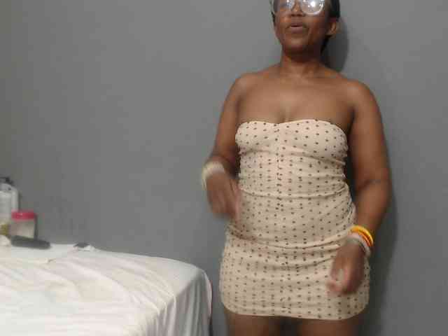 Sheila80 webcam