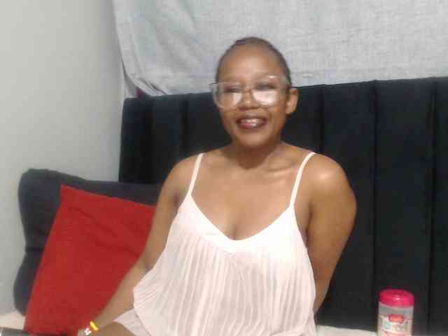 Sheila80 webcam