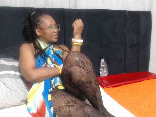 Sheila80 webcam