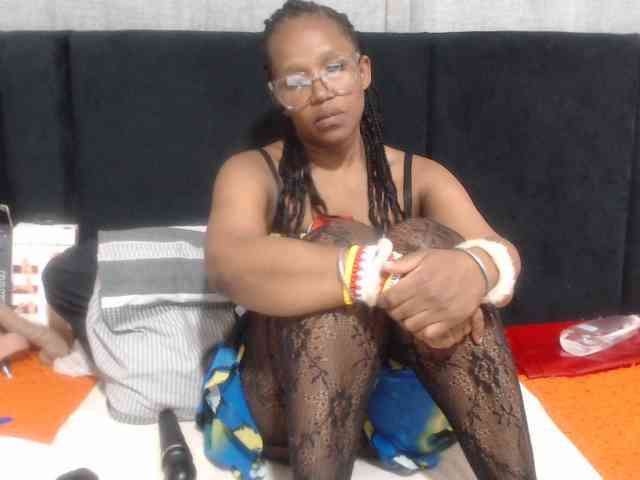 Sheila80 webcam