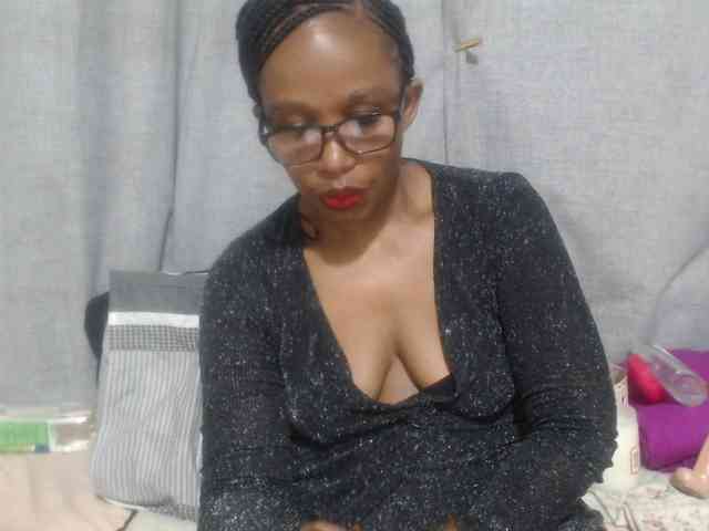 Sheila80 webcam
