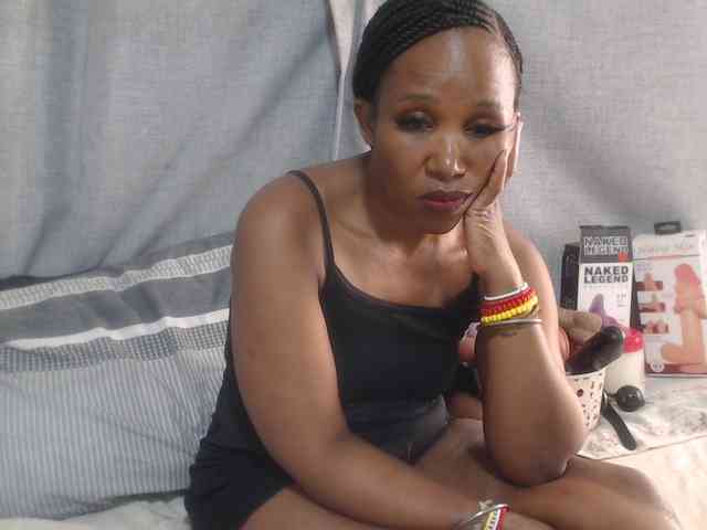 Sheila80 webcam