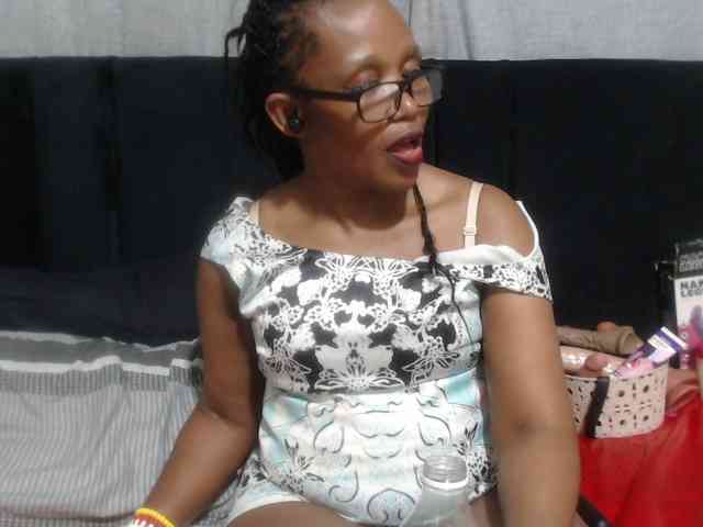 Sheila80 webcam