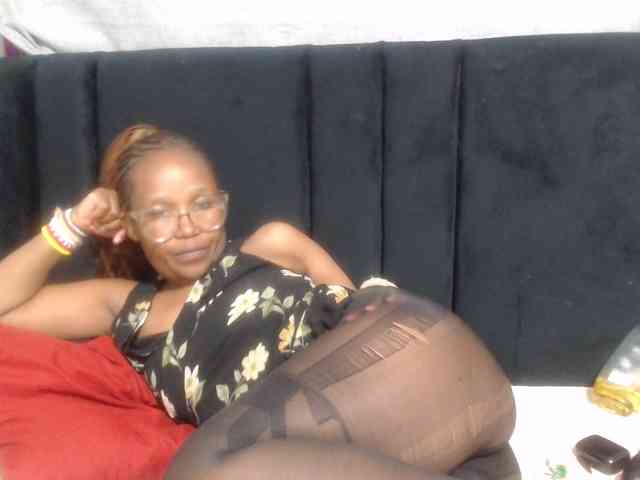 Sheila80 webcam