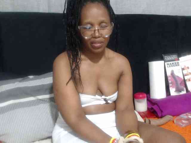 Sheila80 webcam