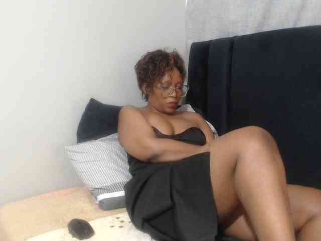 Sheila80 webcam
