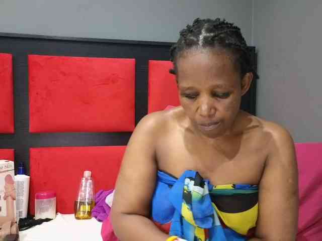 Sheila80 webcam